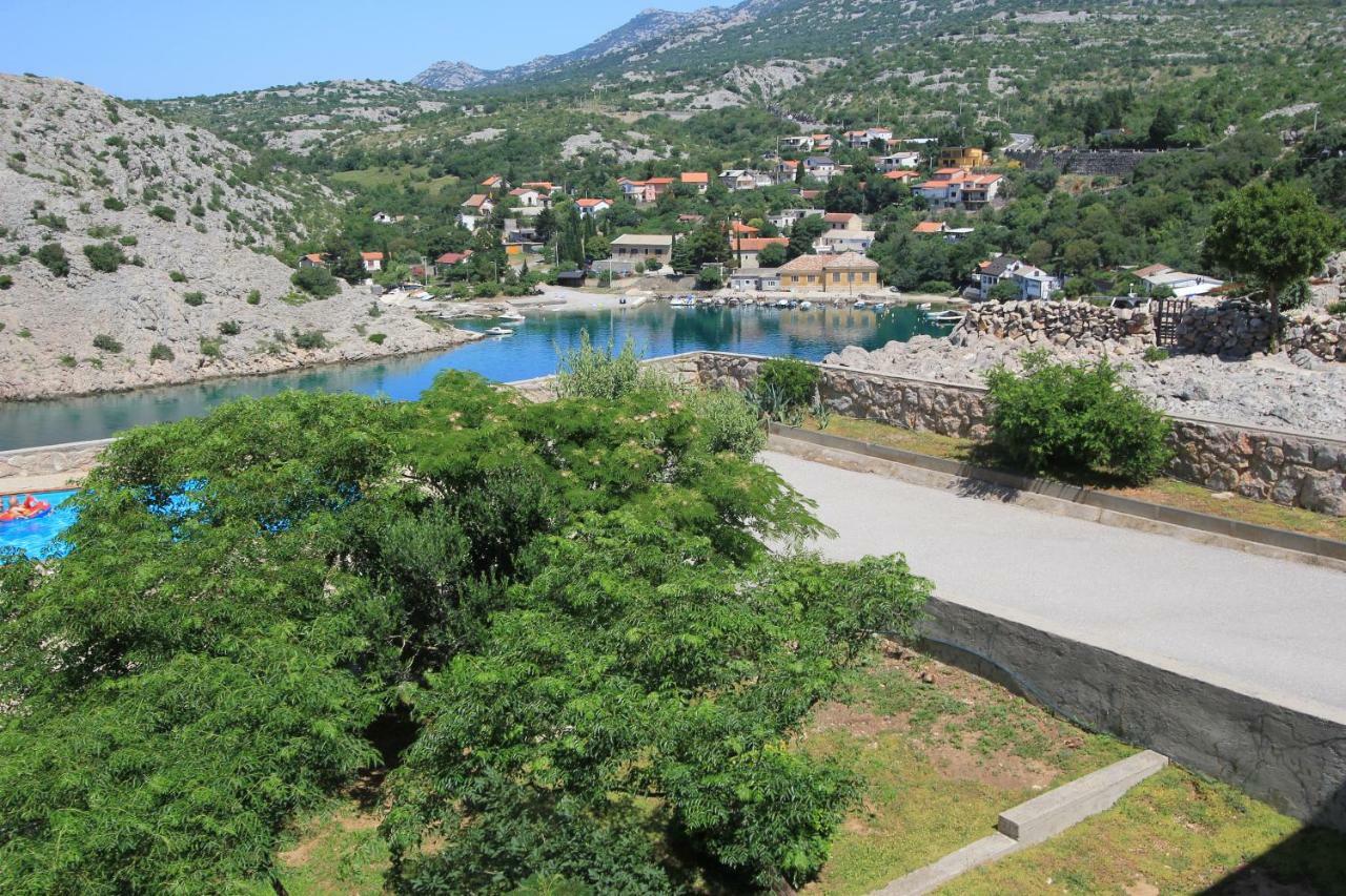 Villa Mihaela - Apartment Ika Цесариця Екстер'єр фото